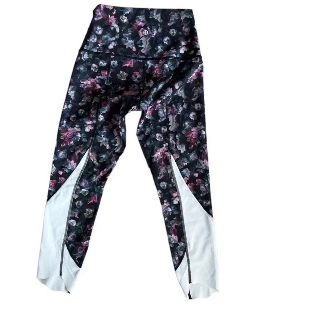 Lululemon Women's Size 10 Wunder Under Crop Full-On Luxtreme Leggings
